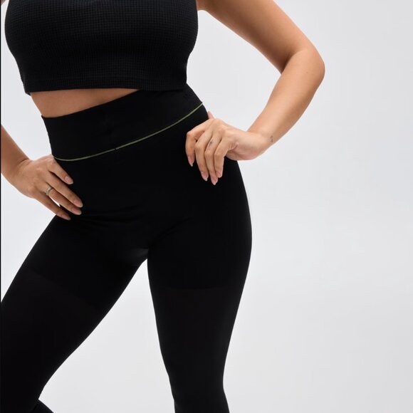 Luxury Shaping Semi-Sheer Rip-Resist Tights - Picture 3 of 8